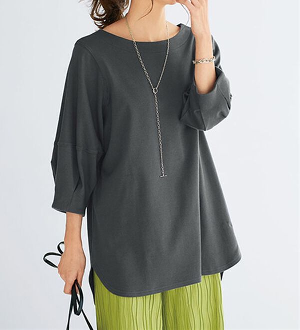 BELLUNA（ベルーナ）の「着崩れしにくい！袖デザインロングプルオーバー（チュニック）」｜チャコール