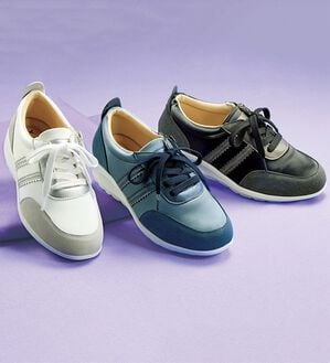 5Eサテン調レースアップスニーカー - ベルーナ【公式】