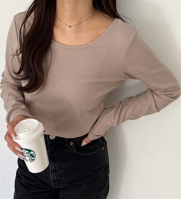 GeeRA（ジーラ）の「バックオープンリブトップス（カットソー）」｜詳細画像