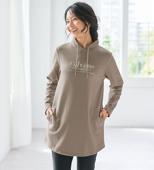 BELLUNA（ベルーナ）の「衿デザイン裏起毛ロゴチュニック（チュニック）」｜詳細画像