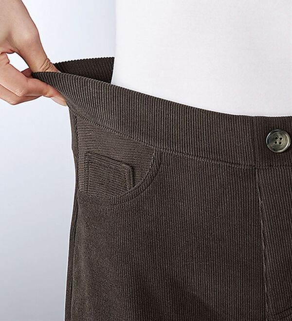 BELLUNA（ベルーナ）の「裏フリーススリムパンツ（フルレングスパンツ）」｜詳細画像