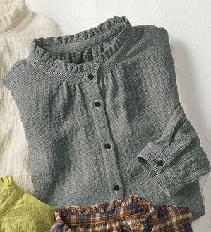 BELLUNA（ベルーナ）の「柔らかコットン衿フリルシャツ（ブラウス）」｜ミニ千鳥