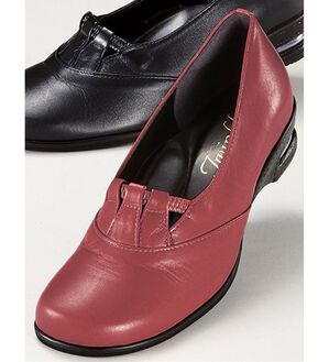 BELLUNA（ベルーナ）の「５Ｅ衝撃吸収エアソール牛革パンプス（パンプス）」｜ローズ