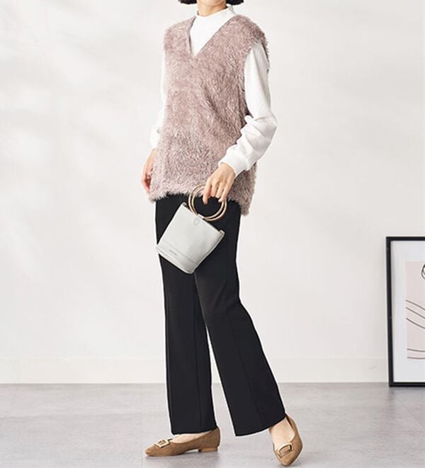 BELLUNA（ベルーナ）の「ジョーゼット素材フレアーパンツ（フルレングスパンツ）」｜詳細画像