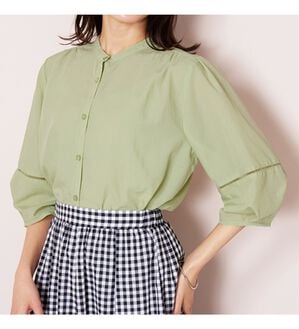 BELLUNA（ベルーナ）の「エアリービンテージ素材レース使いブラウス（ブラウス）」｜ライトグリーン