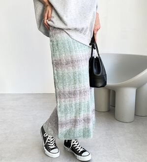 GeeRA（ジーラ）の「グラデーションニットスカート（ロングスカート）」｜グリーン系