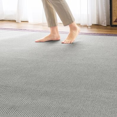 「洗えるウレタン入りヘリンボーンジャカード織ラグ（カーペット）」