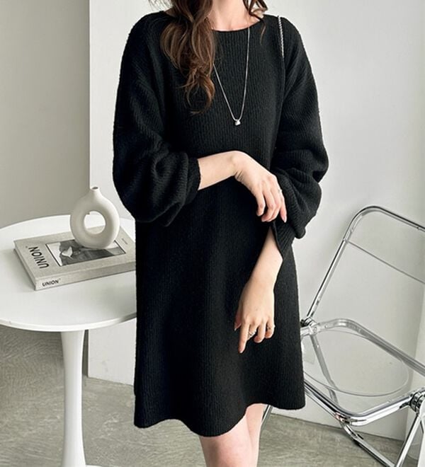 GeeRA（ジーラ）の「ボートネックミニ丈ニットワンピース（ニットワンピース）」｜ブラック