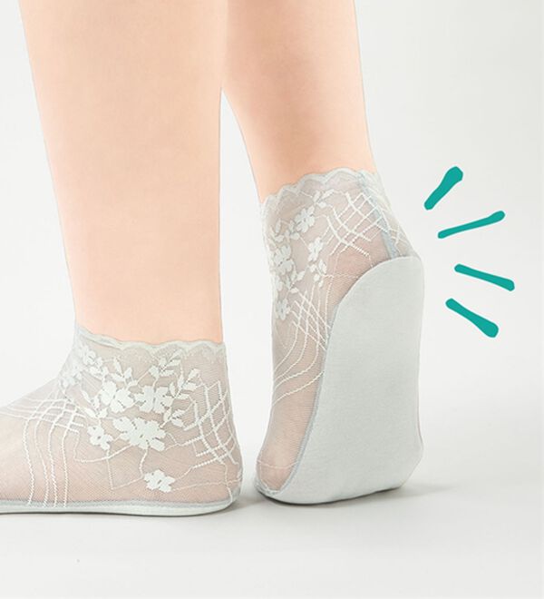 LAVIENNE（ラヴィエンヌ）の「【４足組】涼やかレースソックス（靴下・ストッキング）」｜詳細画像