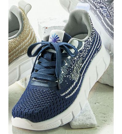 BELLUNA（ベルーナ）の「グラデーション風軽量ニットシューズ（スニーカー）」