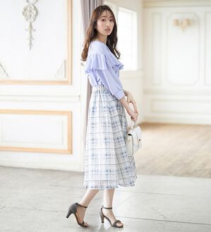 alotta（アロッタ）の「【接触冷感】フリルデザインパフ袖カットソー（カットソー）」｜サックス