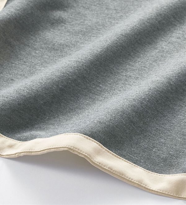 BELLUNA（ベルーナ）の「はっ水加工ボンディング素材ロング丈パーカー（ハーフコート）」｜詳細画像