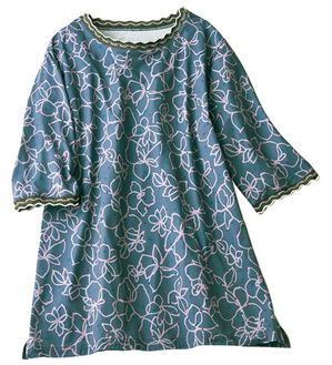 ルフラン（ルフラン）の「かぎ針編使い上品プルオーバー（カットソー）」｜グレー花