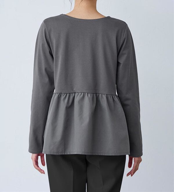 Pierrot（ピエロ）の「異素材ドッキングフリルギャザーペプラムカットソー（カットソー）」｜詳細画像