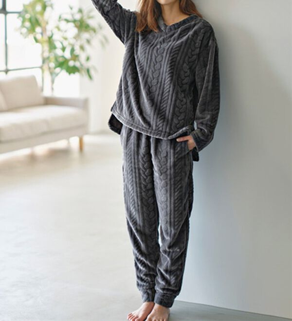 YU'NOW（ユナウ）の「ケーブルニット風フリースルームウェアセット（パジャマ・ルームウェア）」｜詳細画像