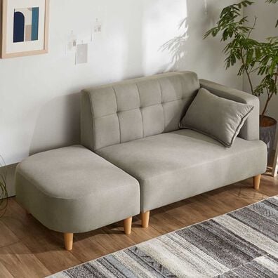 iellio（イエリオ）の「丸みがかわいい２人掛カウチソファ＜オットマン付＞（ソファ）」