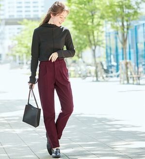 alotta（アロッタ）の「あったか裏起毛ストレッチテーパードパンツ（フルレングスパンツ）」｜ボルドー