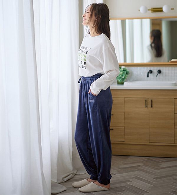 LAVIENNE（ラヴィエンヌ）の「まるで毛布！吸湿発熱ジョガーパンツ（その他パンツ）」｜詳細画像