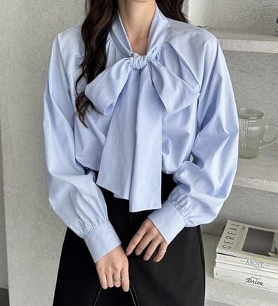 GeeRA（ジーラ）の「ボリュームボウタイブラウス（ブラウス）」