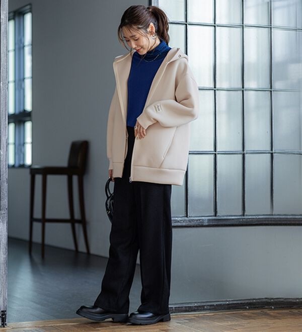 BELLUNA（ベルーナ）の「肩が疲れにくい！マシュマロ感覚ジップフーディー（ブルゾン）」｜詳細画像