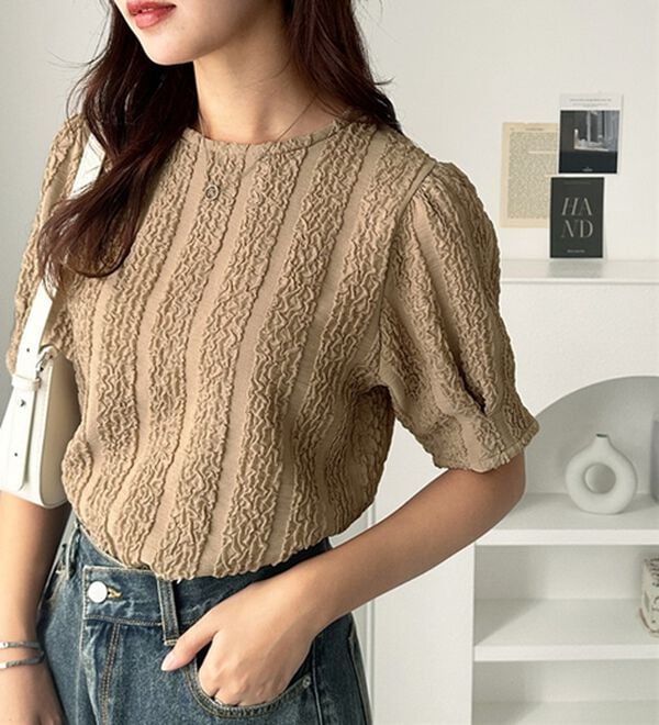 GeeRA（ジーラ）の「ボリュームジャカードカットソー（カットソー）」｜詳細画像