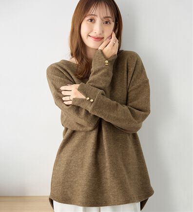 alotta（アロッタ）の「柔らかニットソー金ボタンゆるトップス（カットソー）」