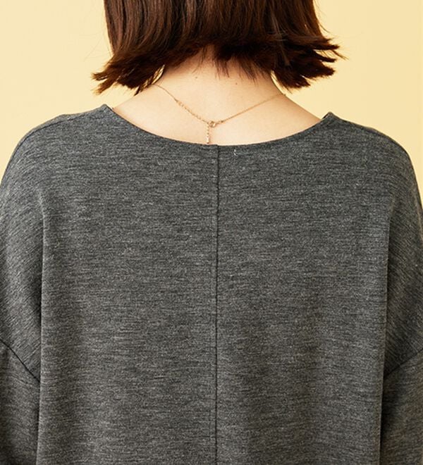 BELLUNA（ベルーナ）の「キレイ見えVネックプルオーバー（カットソー）」｜詳細画像