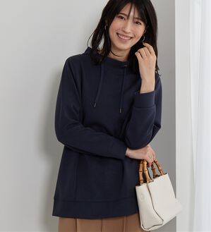 BELLUNA（ベルーナ）の「【新色追加】ワイドネックサイド切替プルオーバー（カットソー）」｜ネイビー