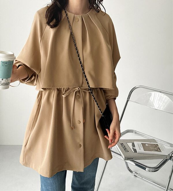 GeeRA（ジーラ）の「ケープデザインミドル丈マンパー（ブルゾン）」｜詳細画像