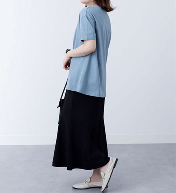 BELLUNA（ベルーナ）の「綿１００％切替デザインロゴプルオーバー（カットソー）」｜詳細画像