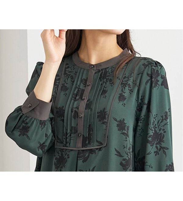 BELLUNA（ベルーナ）の「ビンテージ柄ピンタック使いワンピース（その他ワンピース）」｜詳細画像