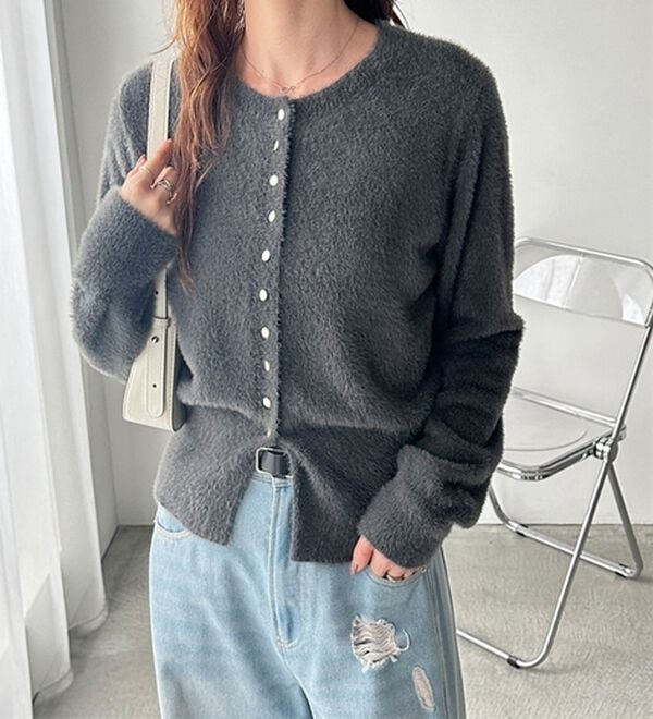 GeeRA（ジーラ）の「裾スリットシャギーコンパクトカーディガン（その他カーディガン）」｜グレー