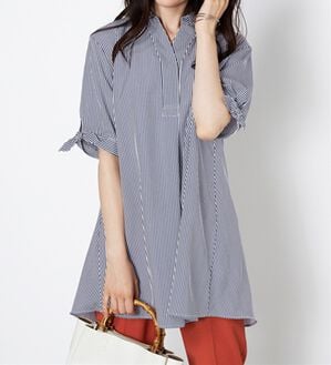 BELLUNA（ベルーナ）の「【接触冷感】麻調素材袖リボン使いシャツチュニック（チュニック）」｜ストライプ
