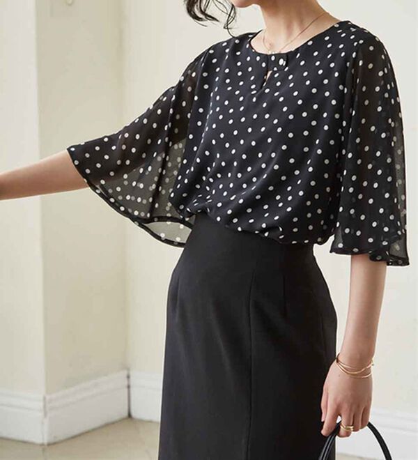 RANAN（ラナン）の「ひんやり！フレアー袖シフォンブラウス（ブラウス）」｜詳細画像