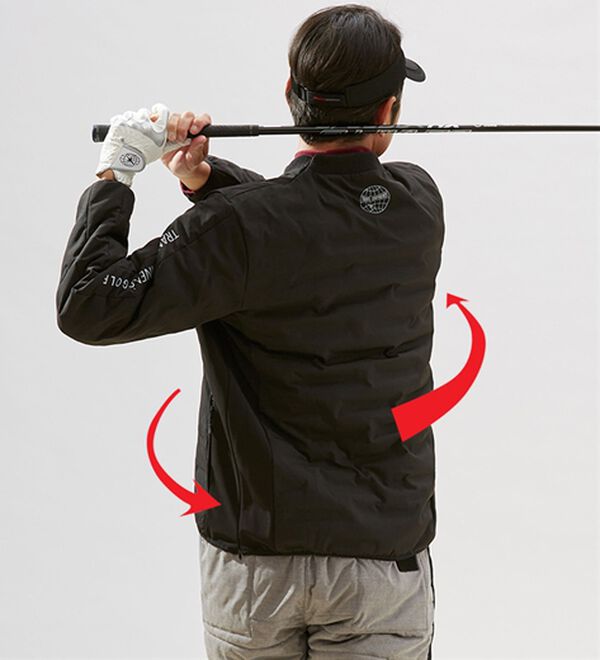 「＜トランスコンチネンツゴルフ＞ラウンドに便利な中わたシェルジャケット（メンズジャケット）」｜詳細画像
