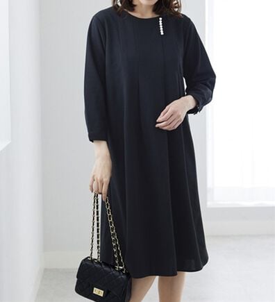 BELLUNA（ベルーナ）の「＜セレモニースタイル＞パール使いワンピース（フォーマルワンピース）」