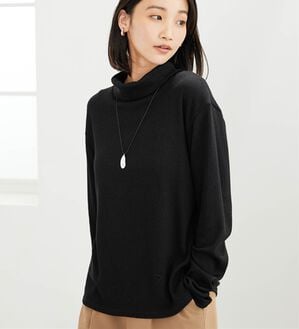 BELLUNA（ベルーナ）の「まるでニット！サラッと軽いリブハイネックプルオーバー（カットソー）」｜黒