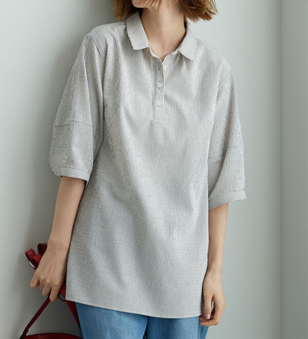 BELLUNA（ベルーナ）の「サッカー素材バックフレアーブラウス（ブラウス）」｜詳細画像