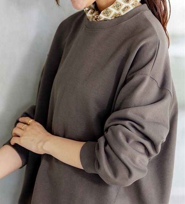 BELLUNA（ベルーナ）の「軽やか綿混！大人サマ見えスウェット（カットソー）」｜詳細画像