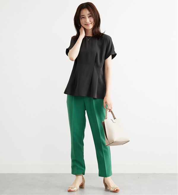 BELLUNA（ベルーナ）の「〈オフィス対応〉タックデザインブラウス（ブラウス）」｜詳細画像