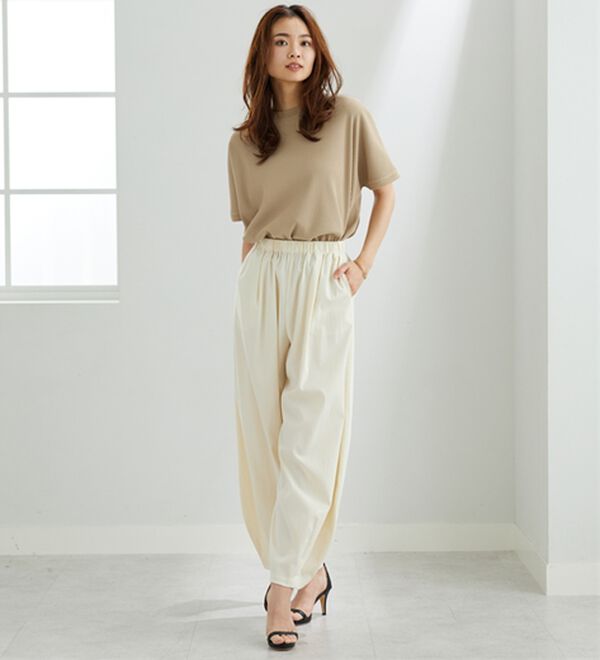 BELLUNA（ベルーナ）の「【接触冷感！】高見えサテン風カーブパンツ（ワイドパンツ・ガウチョ）」｜詳細画像