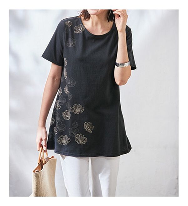 BELLUNA（ベルーナ）の「綿１００％ロング丈プリントＴシャツ（Tシャツ）」｜詳細画像