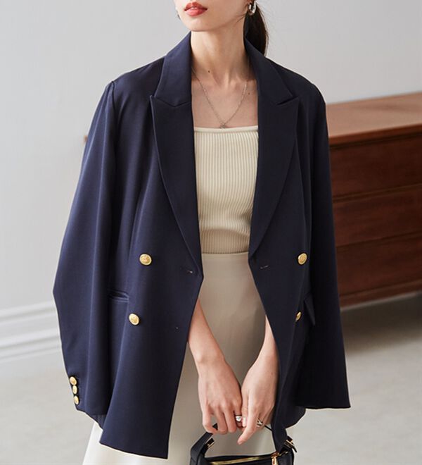 洗える！ゴールド調ボタンWテーラードジャケット - ベルーナ【公式】