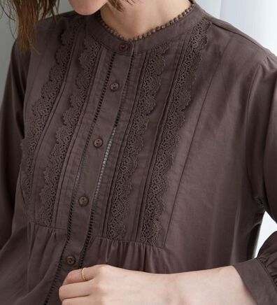 BELLUNA（ベルーナ）の「レース&times;ピンタック使いシャツチュニック（チュニック）」