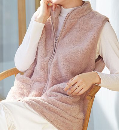 LAVIENNE（ラヴィエンヌ）の「ふわふわ暖かフリースベスト（ベスト）」