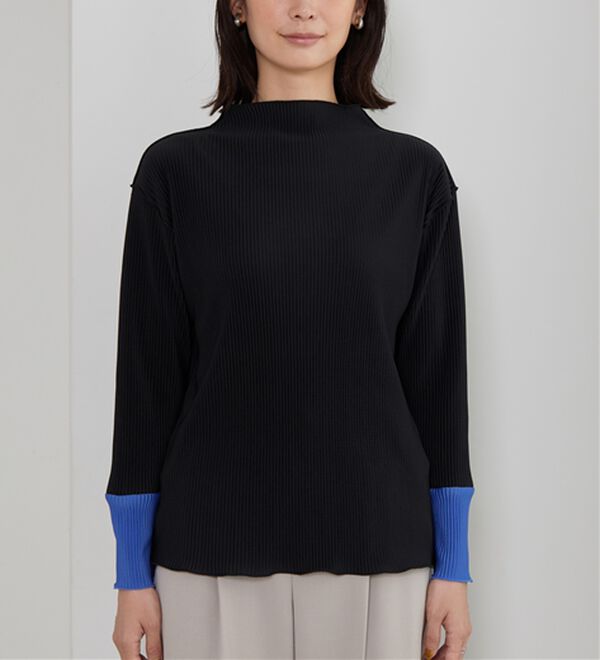 BELLUNA（ベルーナ）の「プリーツ素材配色デザインプルオーバー（カットソー）」｜詳細画像