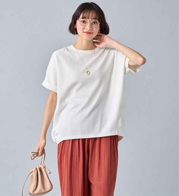 BELLUNA（ベルーナ）の「ヒンヤリ！ワッフル素材ゆったりプルオーバー（カットソー）」｜詳細画像