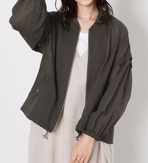 BELLUNA（ベルーナ）の「麻調素材リブ使いシアーブルゾンジャケット（ブルゾン）」｜チャコール