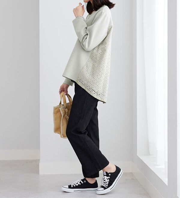 BELLUNA（ベルーナ）の「【Ｌａｇｒｉｌｕａ】バックレース使い上品見えプルオーバー（カットソー）」｜詳細画像