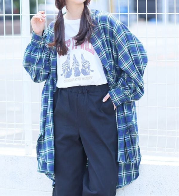 A HAPPY MARILYN（アハッピーマリリン）の「【ＬＬ～８Ｌ】フランネルバンドカラー裾ラウンドチェックチュニック（チュニックワンピース）」｜グリーン&times;ネイビー